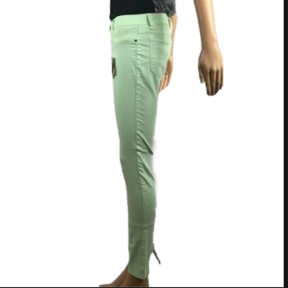 Light Green Sneak Peek Skinny Jeans Size 3 juniors - Picture 5 of 9